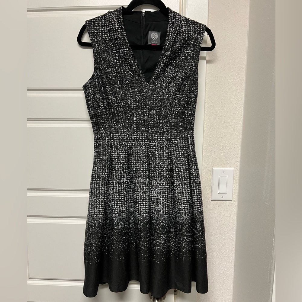 Vince Camuto Dress. Size 6. Gray. Fit and Flare. Pockets.